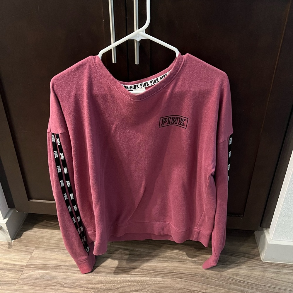 vs pink sweatshirt